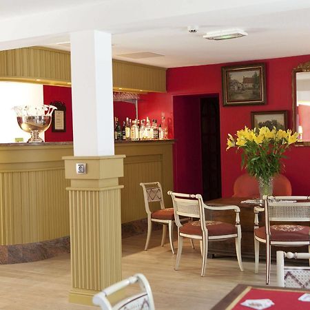 Logis Hotel O En Couleur Oucques-la-Nouvelle Εξωτερικό φωτογραφία